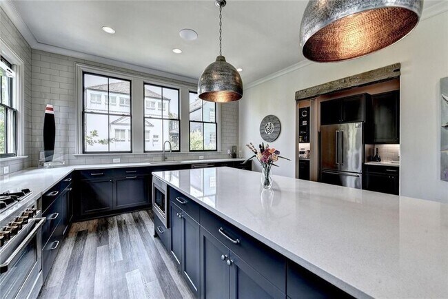 Building Photo - 2555 Brook Run