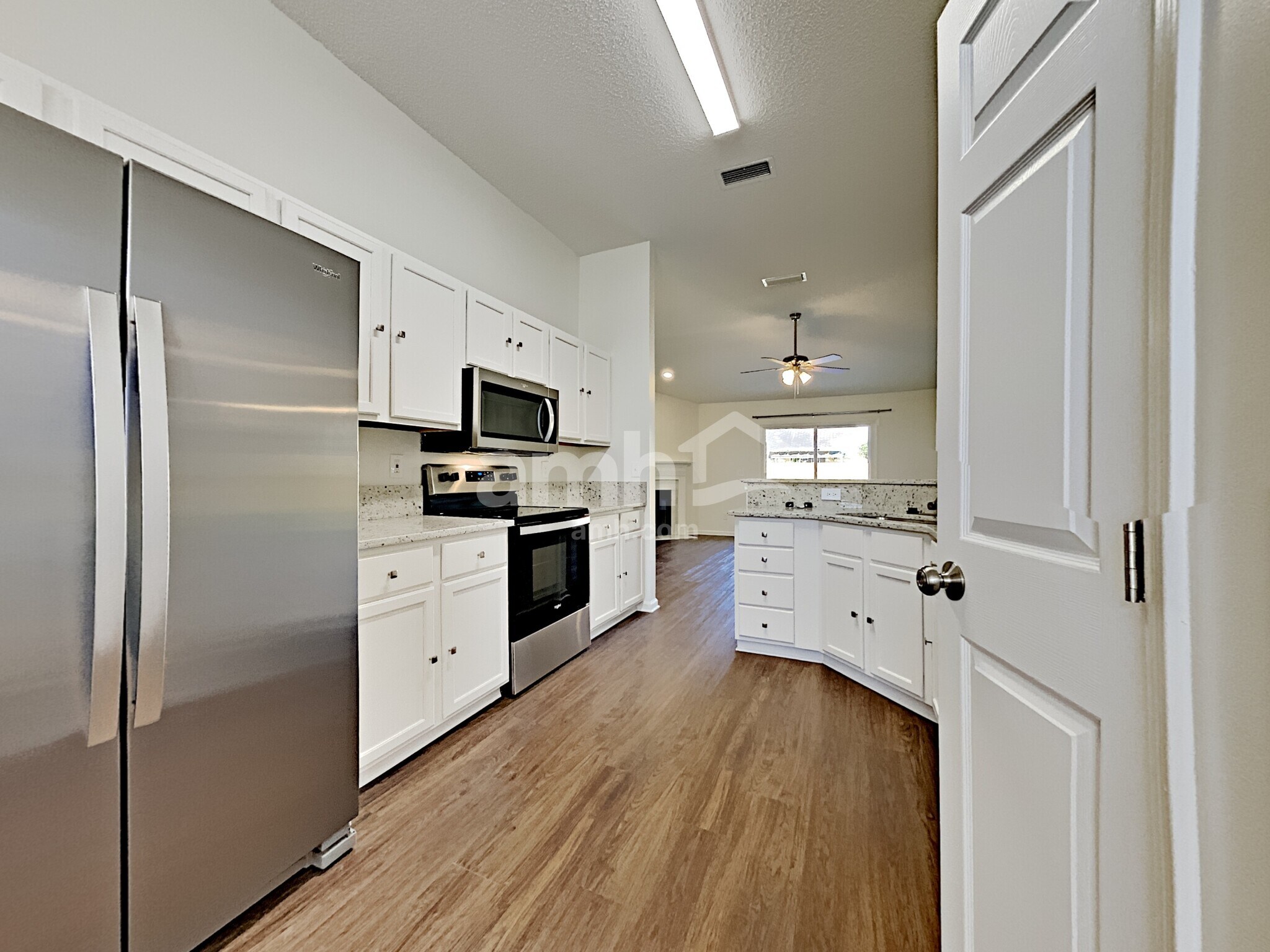 Building Photo - 3766 Woodbriar Dr