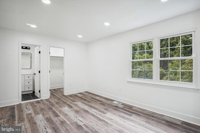 Building Photo - 8648 Watershed Ct