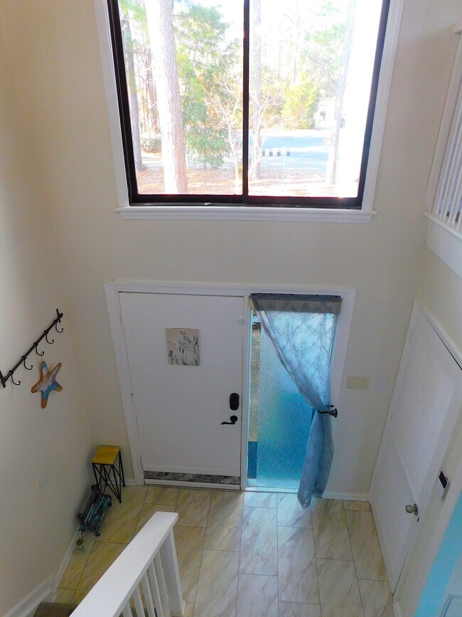 Building Photo - 1809 Crooked Pine Dr