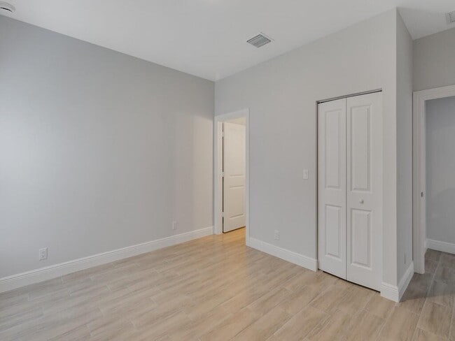 Building Photo - 2505 87th Ave