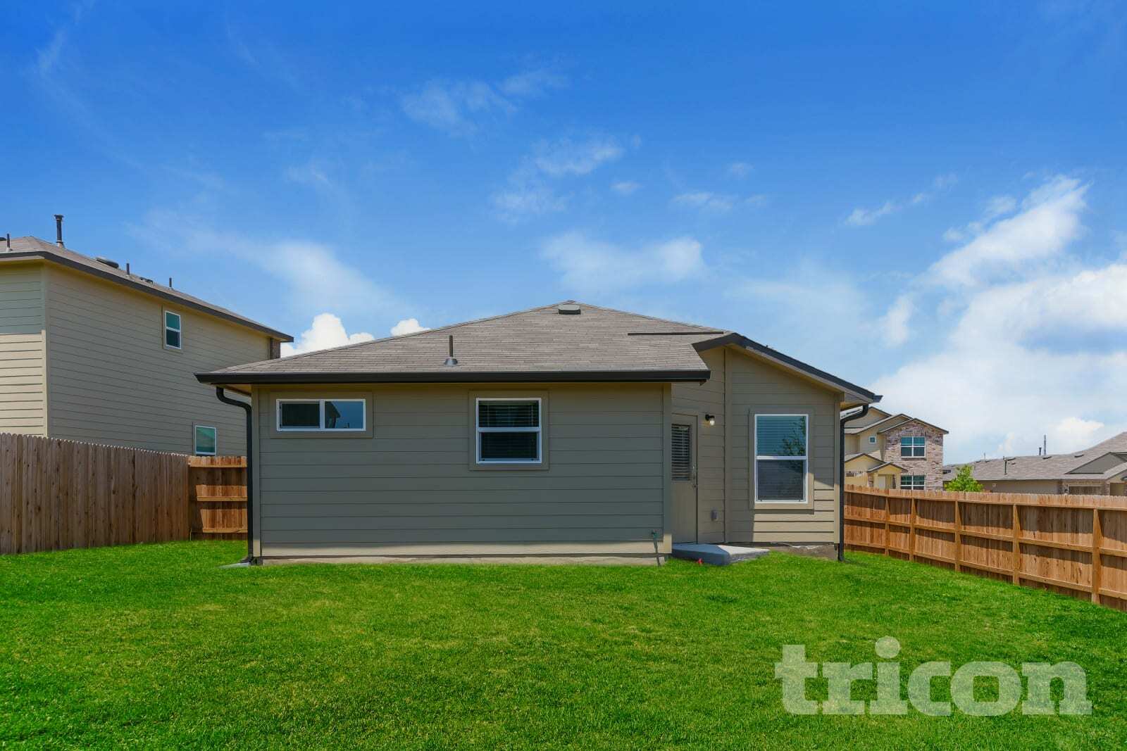 Building Photo - 15406 Shortwing