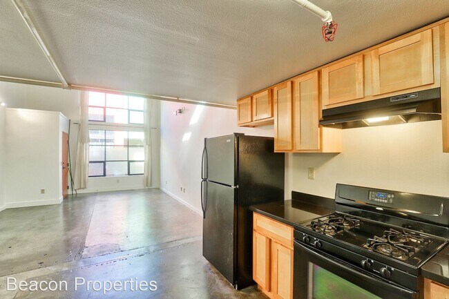 Building Photo - 1000 43rd St