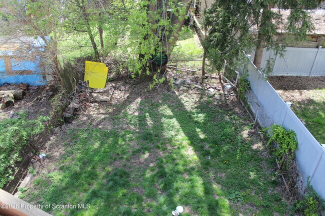 Building Photo - 215 Ferdinand St