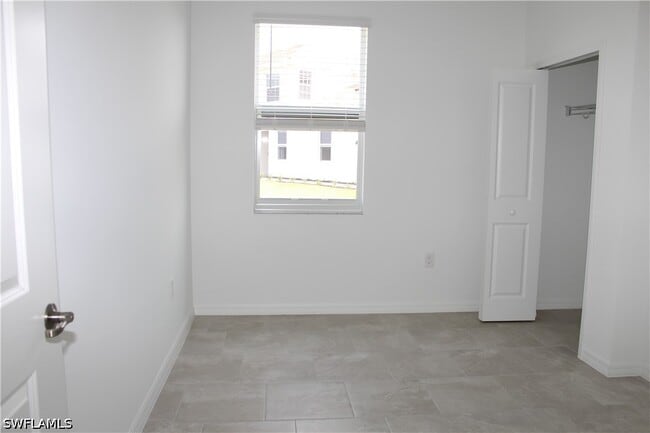 Building Photo - 5661 Melbourne Ct