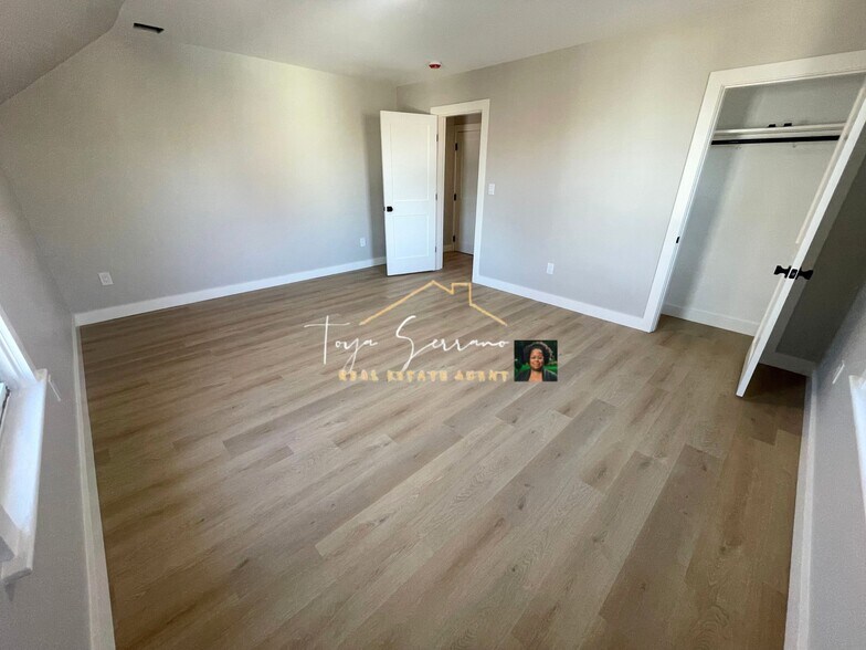 Building Photo - 19 Gordon St