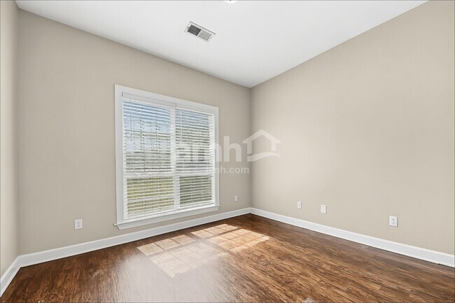 Building Photo - 4528 Brighton Cir