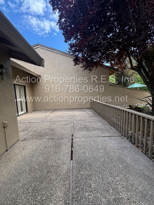 Building Photo - Rocklin 3 Bedroom 2 Bathroom, Single Story...