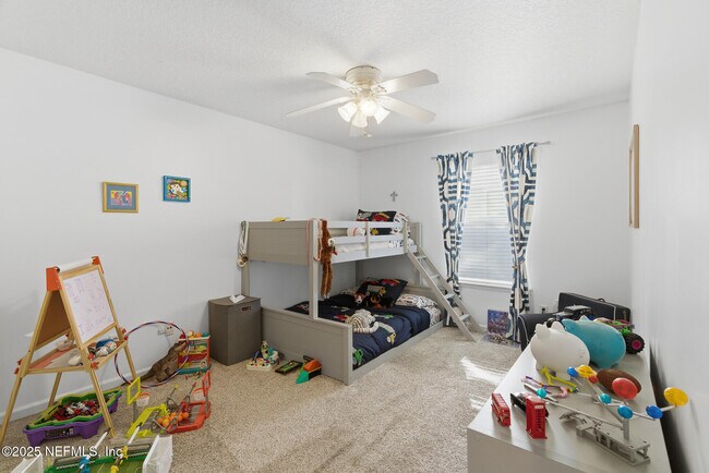 Building Photo - 128 Seminole Rd