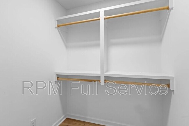 Building Photo - 1025 42nd Ave N