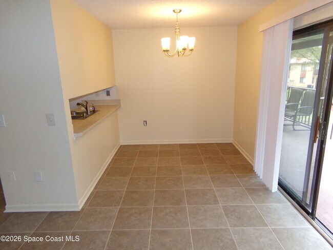 Building Photo - 296 San Juan Cir