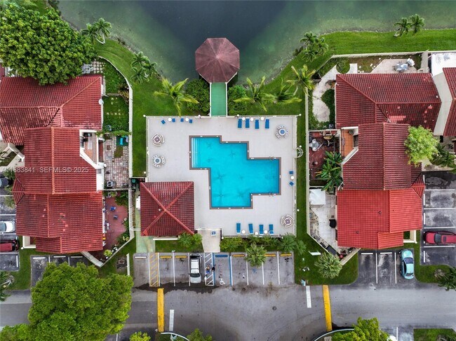 Building Photo - 3208 San Remo Cir