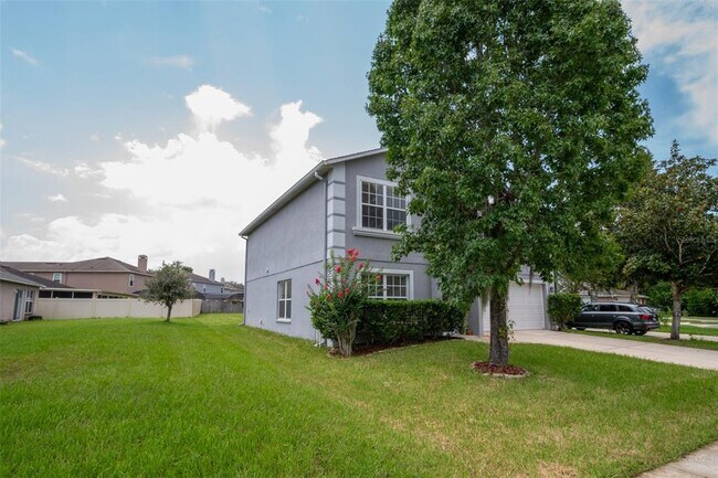Building Photo - 202 Walnut Crest Run