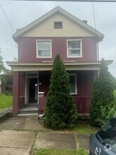 Building Photo - 124 N 3rd St
