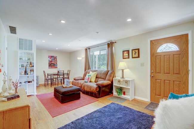 Building Photo - PRE-LEASE 4 BED 2 BATH – Updated Brick Home Near CU & Boulder Creek Path | Available August 2026