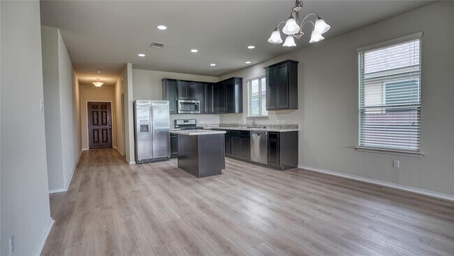 Building Photo - 137 Carlina Lp
