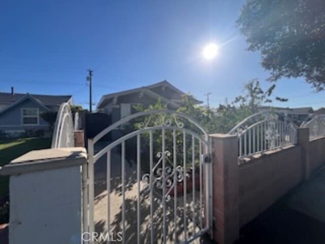 Building Photo - 2426 W St Gertrude Pl