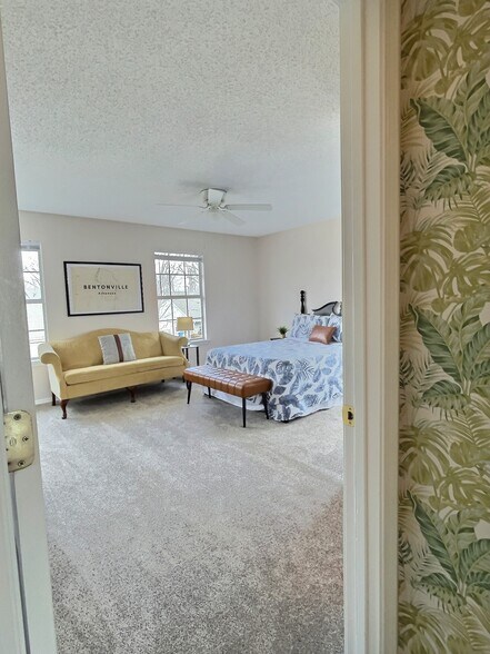 Building Photo - 601 Camellia Dr
