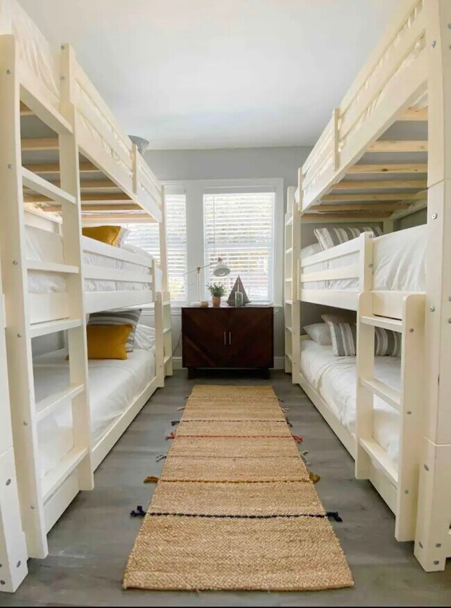 Building Photo - 4312 Avenue O 1/2