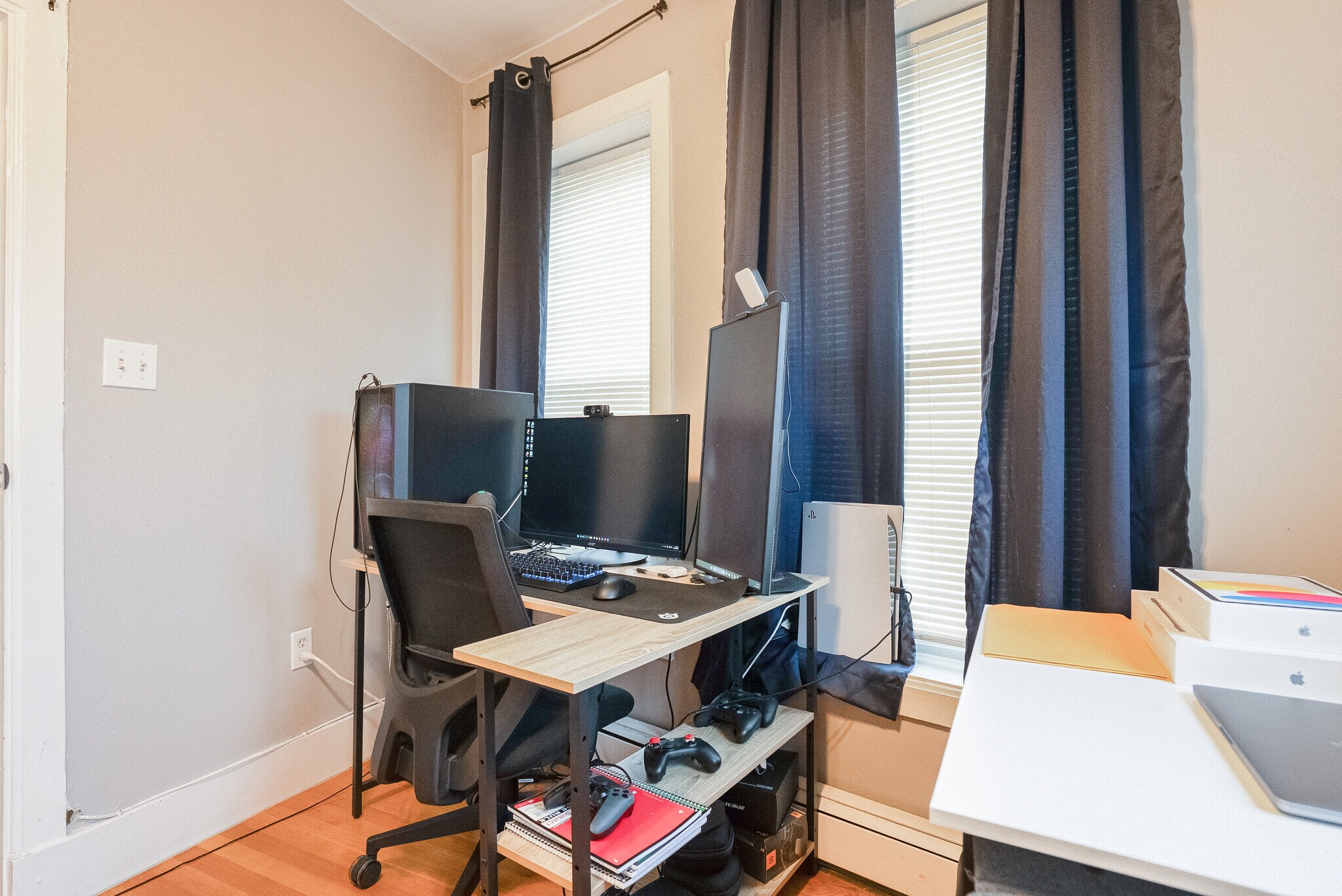 Building Photo - 84 Savin Hill Ave