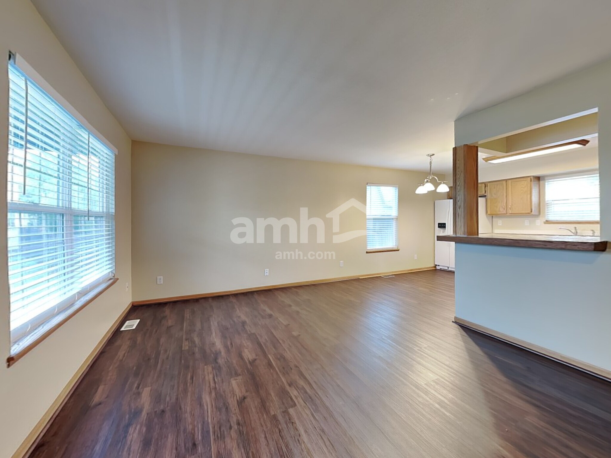 Building Photo - 3207 Barclay Ct