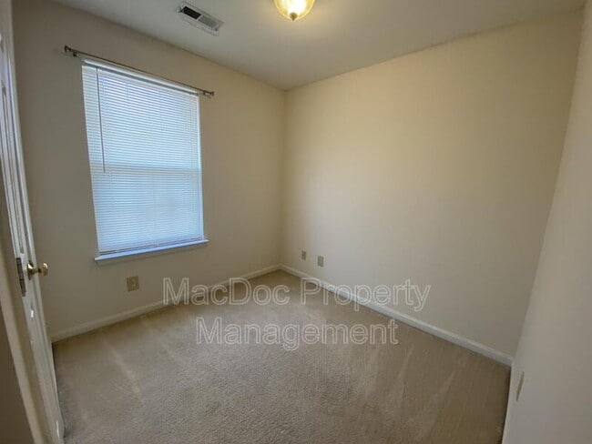 Building Photo - 7137 Wytheville Cir