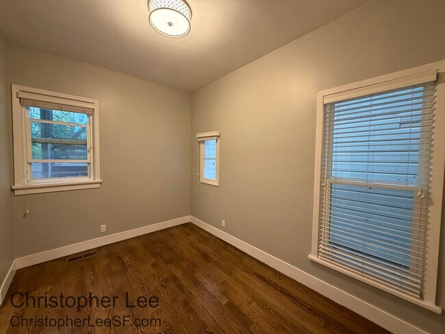 Building Photo - 2110 Baker St