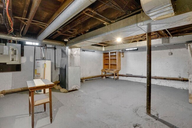 Building Photo - 157-159 Pleasant Street