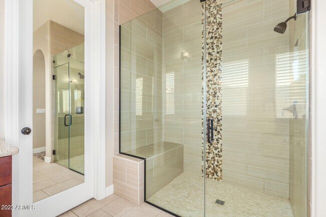 Building Photo - Gorgeous 5 bed 4.5 bath single level home in Scottsdale