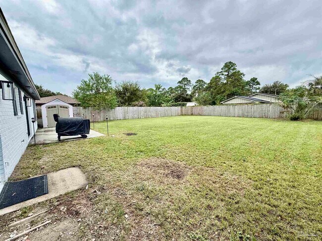 Building Photo - 1305 Heatherwood Cir