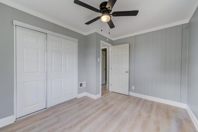 Building Photo - 5717 Beldon Dr