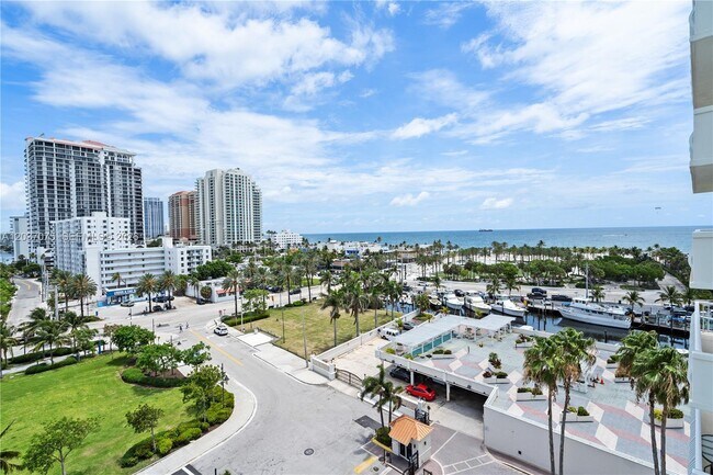 Building Photo - 1 Las Olas Cir