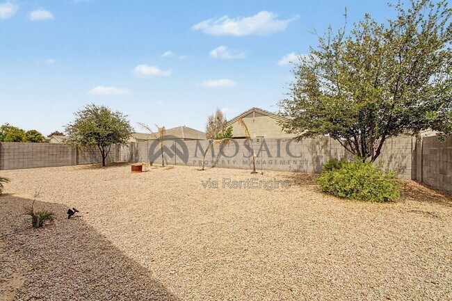 Building Photo - 598 W Belmont Red Trail