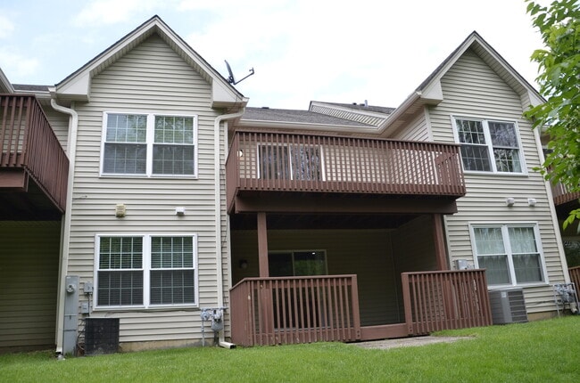 Building Photo - 8012 Sierra Woods Ln