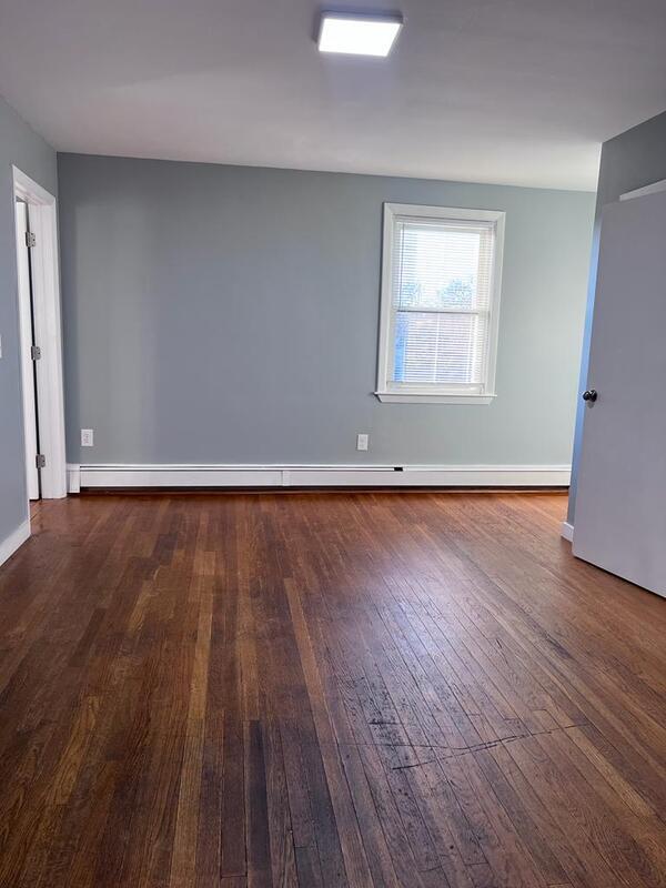 Building Photo - 508 Elm St