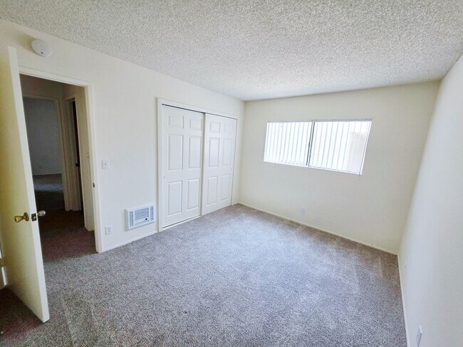 Building Photo - *OPEN HOUSE: 8/9 1:30-2:30PM* Remodeled 2B...
