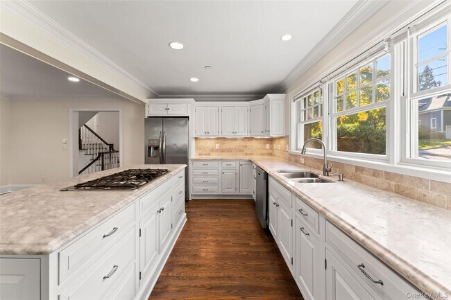 Building Photo - 53 Highfield Rd