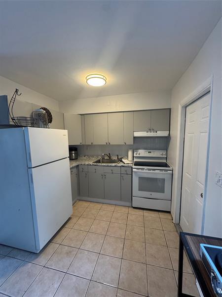 Building Photo - 1107 NW 4th Ave