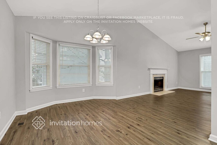 Building Photo - 499 Villa Rosa Rd