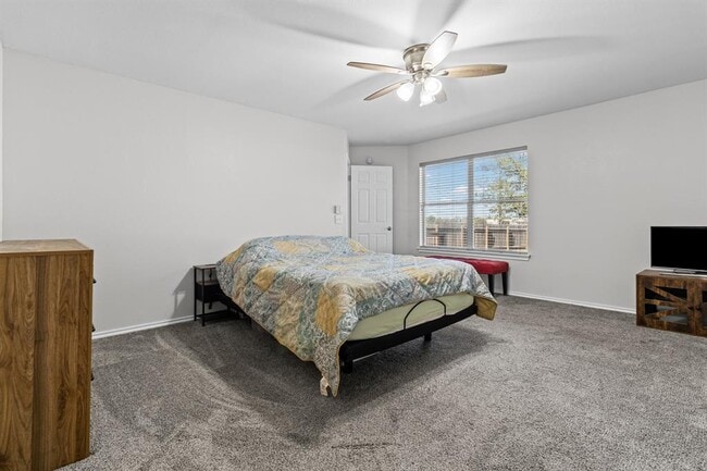 Building Photo - 1318 Settlers Valley Dr