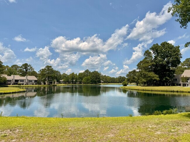 Building Photo - 7162 Windward Dr