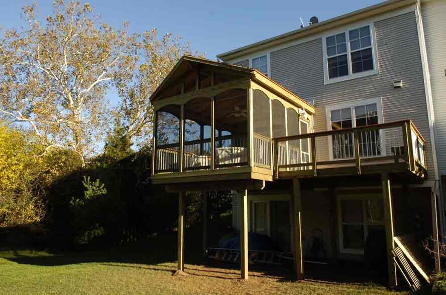 Building Photo - 20426 cool fern square