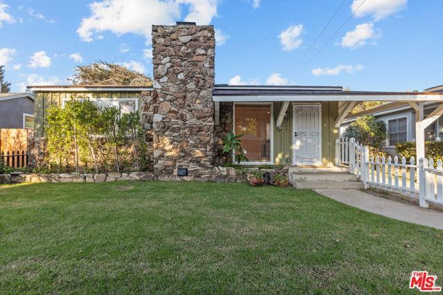 Building Photo - 3760 Beethoven St