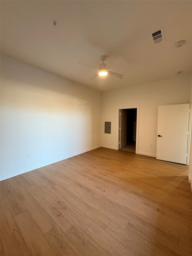 Building Photo - 2623 Keene St