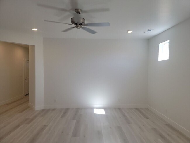 Building Photo - Luxury Living in Desert Color - Stunning 4...