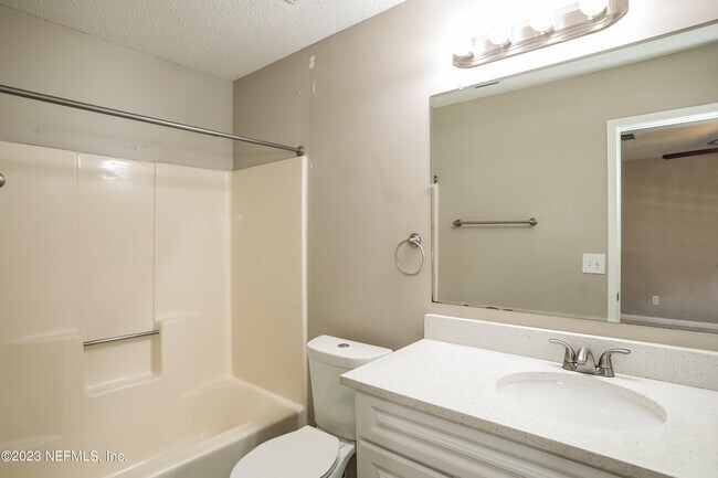 Building Photo - 8117 Fort Lee Trail