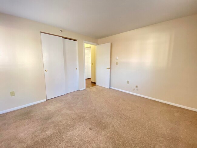 Building Photo - 93 West St