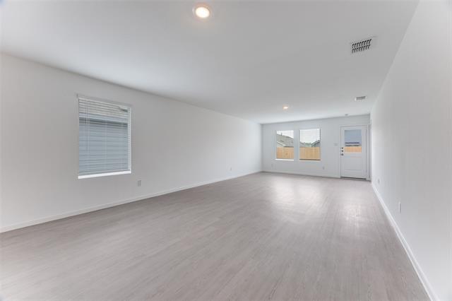 Building Photo - 3812 Ontario Wy