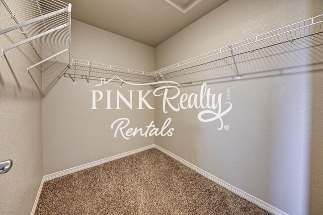 Building Photo - 10716 Ridgepole Dr