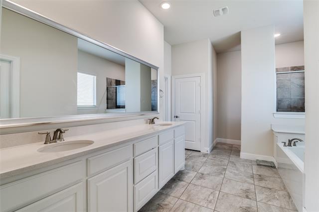 Building Photo - 4214 Selborne Dr